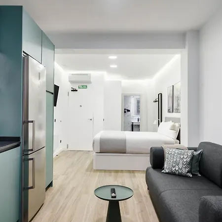 Limehome Madrid Calle De Matilde Diez Exterior photo