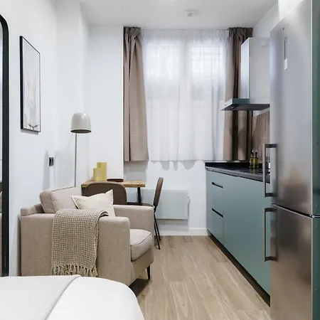 Limehome Madrid Calle De Matilde Diez Room photo